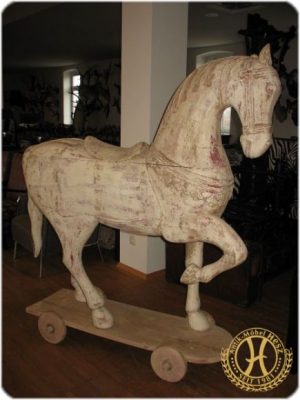 Antikes Holzpferd um 1900