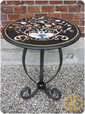 Beistelltisch mit Pietra - Dura Platte