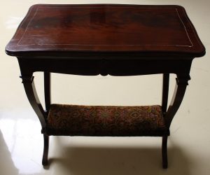 Biedermeier Nähtischchen