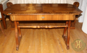 Biedermeier Tisch