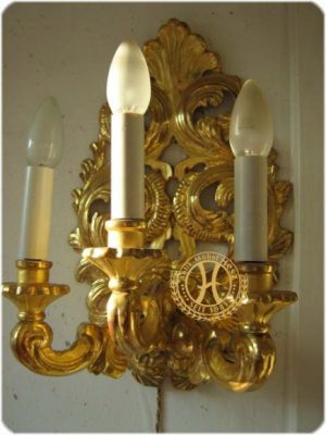 Dreiarmiger Wandleuchter im Barock Stil