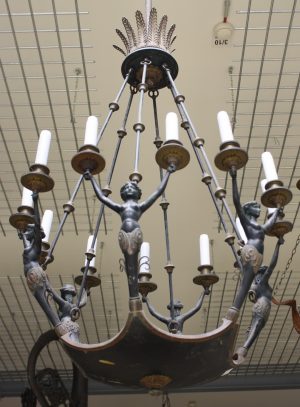 Figuraler Empire Luster