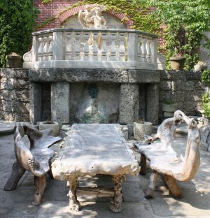 Gartenmöbel aus Wurzelholz