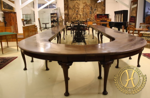 Historismus Konferenztisch