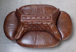 Lobby - Salon Ledersofa oval