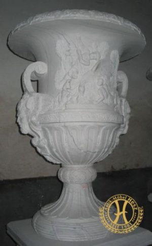 Prachtvolle Blumenjardiniere