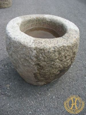 Runder Granittrog, 19. Jhd.