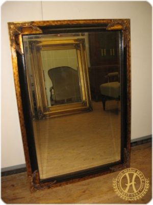 Spiegel im Biedermeier Charakter