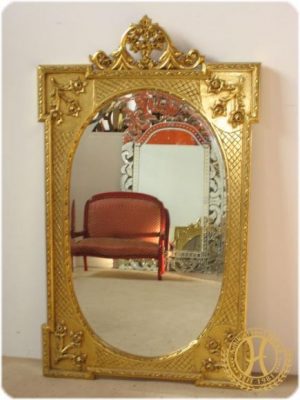 Spiegel im Louis XVI Stil