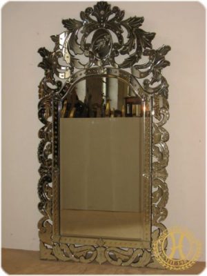 Spiegel im Venezianischen Stil