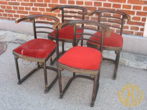 Vier (4) Jugendstil Stühle, von Josef Hoffmann (1870-1956)