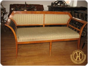 Wiener Biedermeier Bank um 1820/30